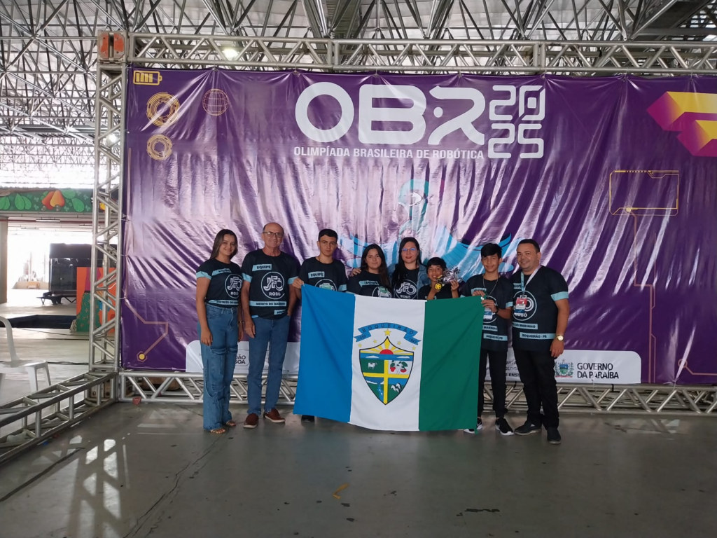 Do Cariri para a Olimpíada: conheça a equipe de robótica do Marinho, em Boqueirão